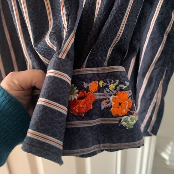 Robert Graham Luxury Casual Men's Shirt Stripe Embroidered XL - Picture 6 of 9